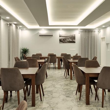 Montflux Hotel Boks Ngoại thất bức ảnh