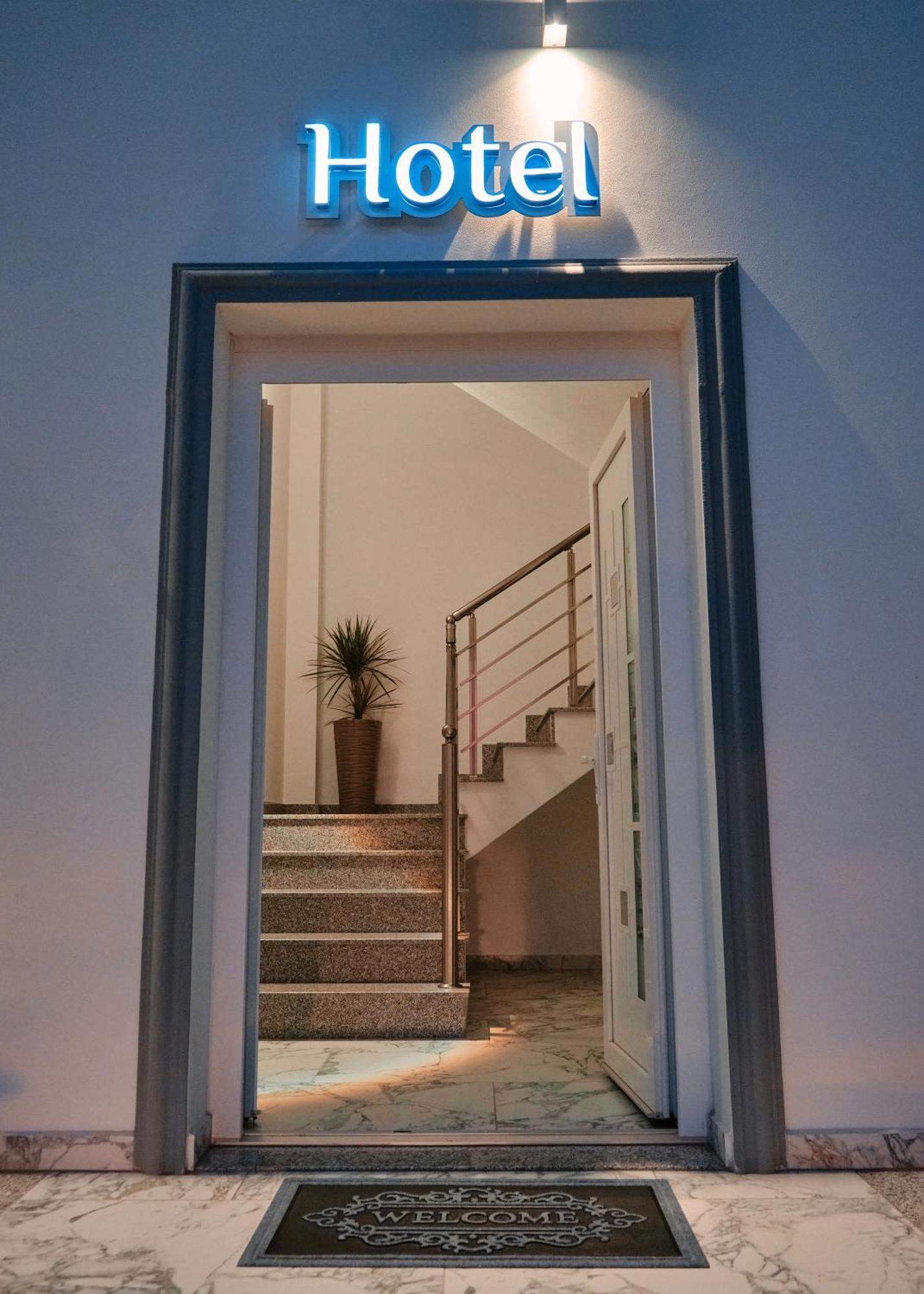 Montflux Hotel Boks Ngoại thất bức ảnh