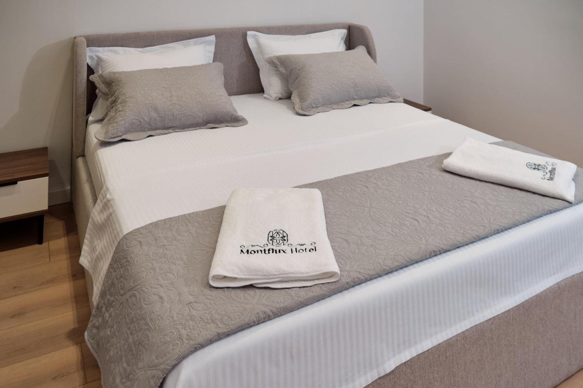 Montflux Hotel Boks Ngoại thất bức ảnh